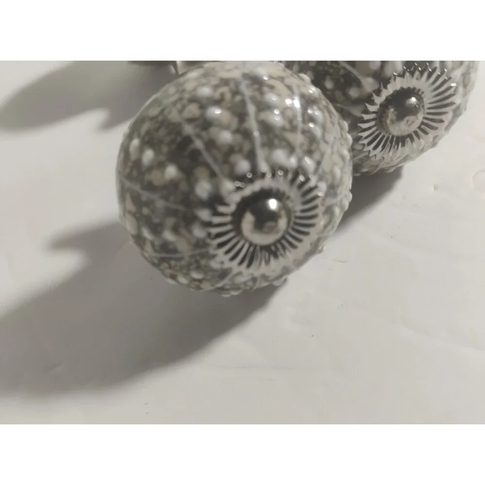 Lot of 4 Sea Urchin Ceramic Drawer Knob Pulls Gray White Beige Silver 1.5